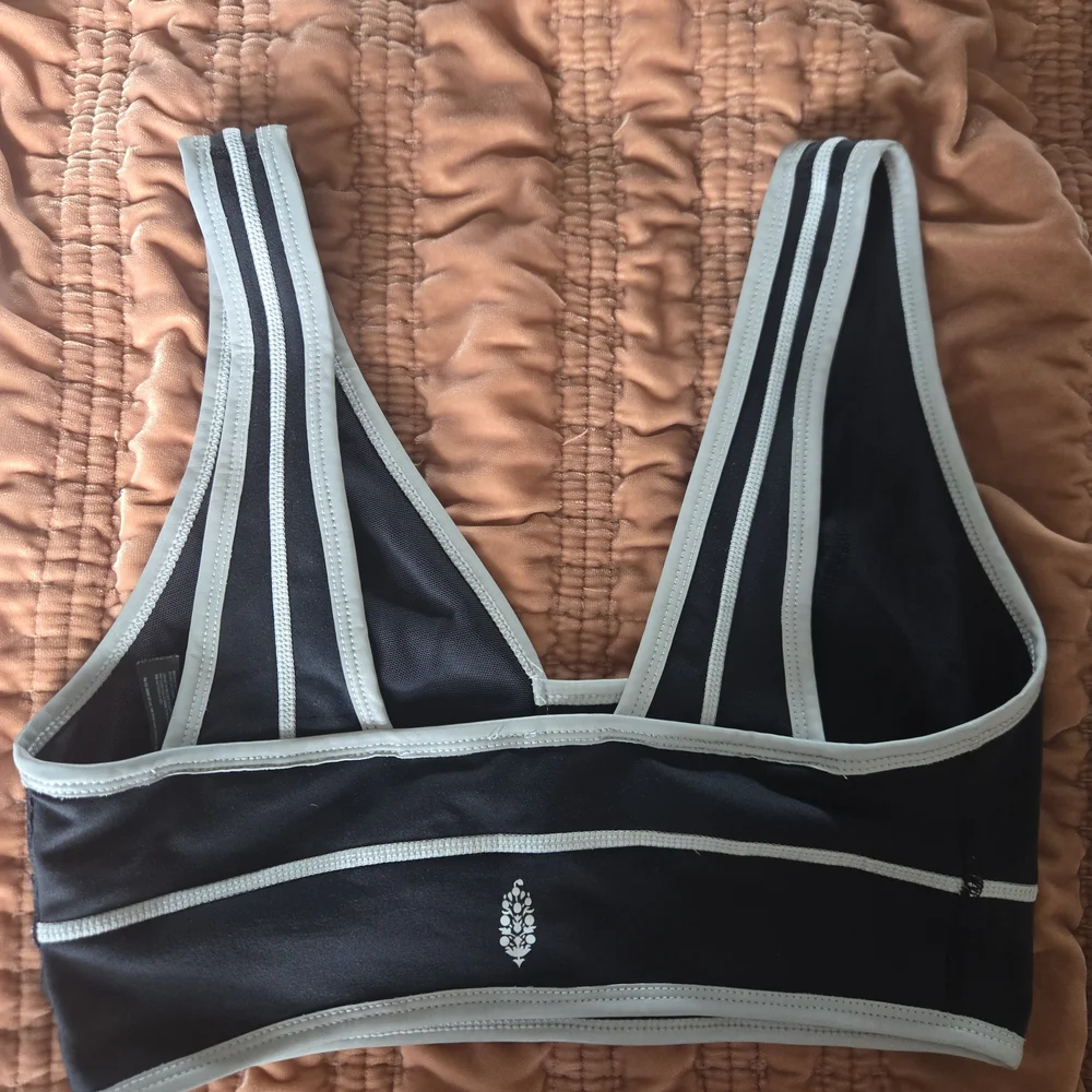 Free People Movement Bra - Picture 3 of 4